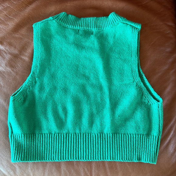 Revolve Superdown Valeria Crop sweater - Picture 6 of 8